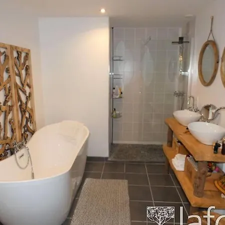 Maison 8 Pers, 15 Min Plage, Clim, Piscine,parking